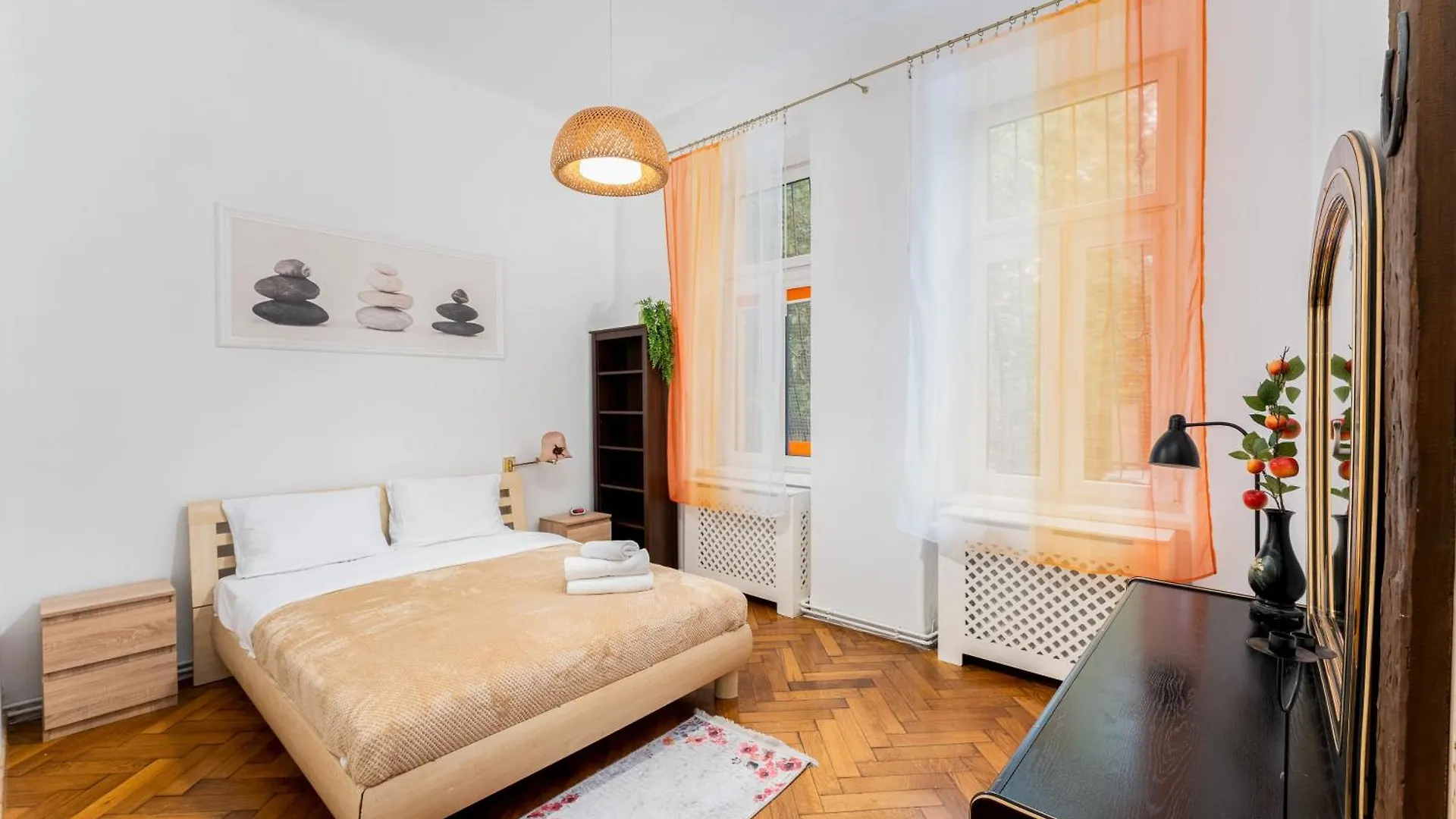 Park Strzelecki Spacious Apartment Krakow