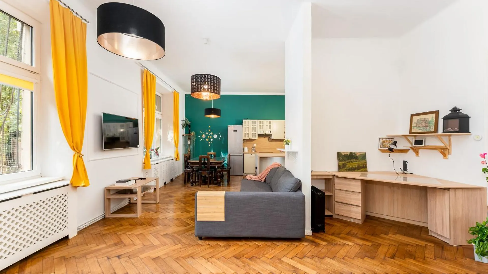 Park Strzelecki Spacious Apartment Krakow